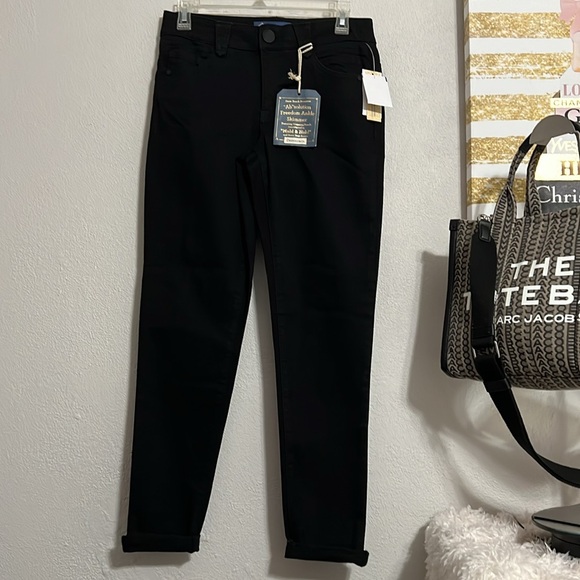 Democracy Women's Black Jeans Freedom Ankle Skimmer Size 4 - Picture 2 of 10